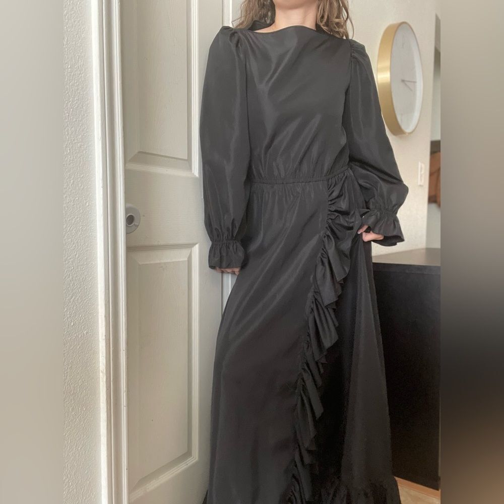 Vintage Conservative Ruffle Maxi Dress Side‎ Slit Size Medium Bell Sleeves